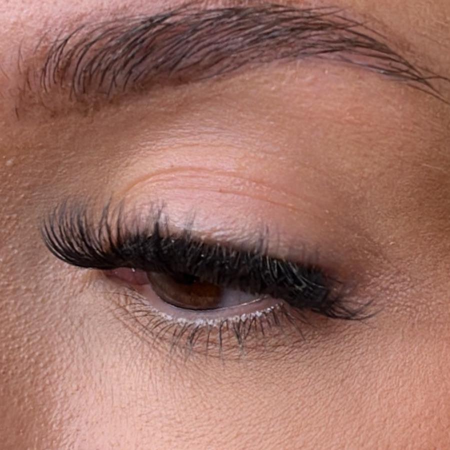 Self Adhesive Lashes - No Faff Lash - Una NEW Lash Ribbons®